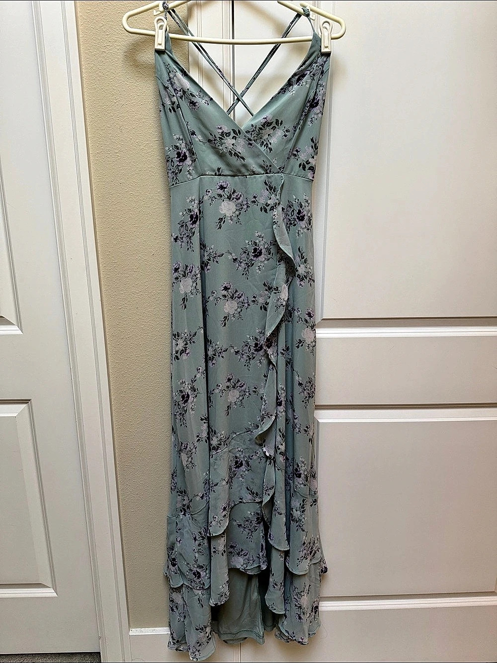 Lulus Floral Maxi Dress in Green Size Small Like New